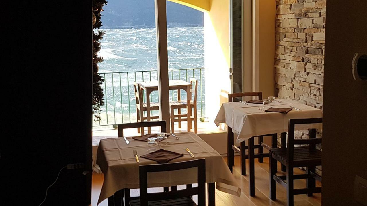 Foresteria Lombarda La Spiaggia Льерна Экстерьер фото